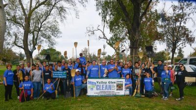 Community Cleanup Sweeps Valley Glen Community Park